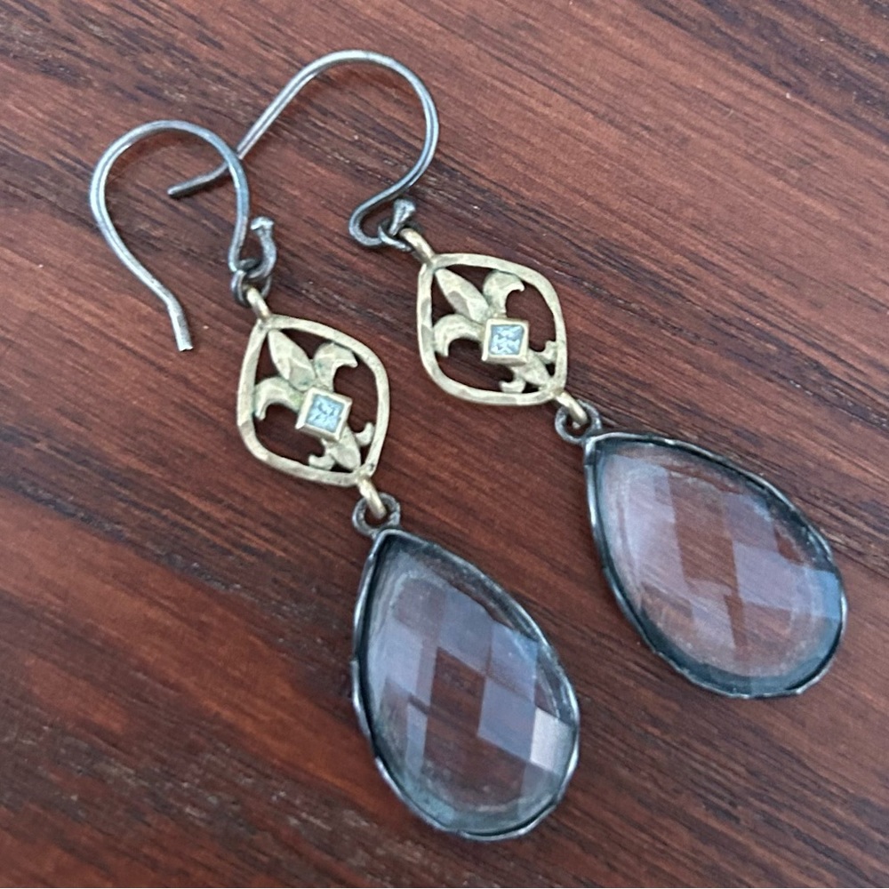 Earrings Fleur de Lis Dangle